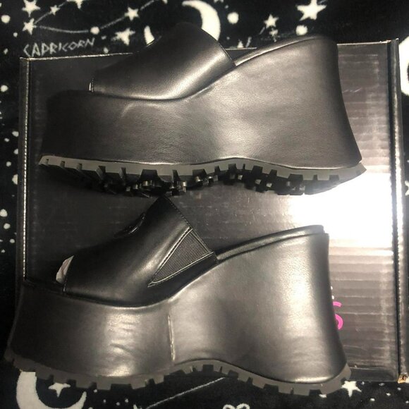 Dolls Kill Teen Dream Chunky Slides - Picture 3 of 7